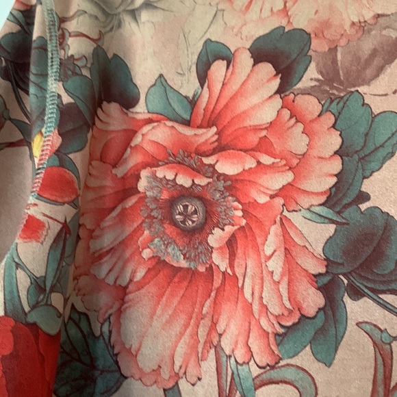 Unique coat topper in soft material from Soliatiare. Never worn. Fits loose. - Picture 4 of 9